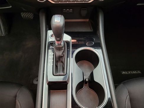 Used 2024 Nissan Altima 2.5 SV image 28