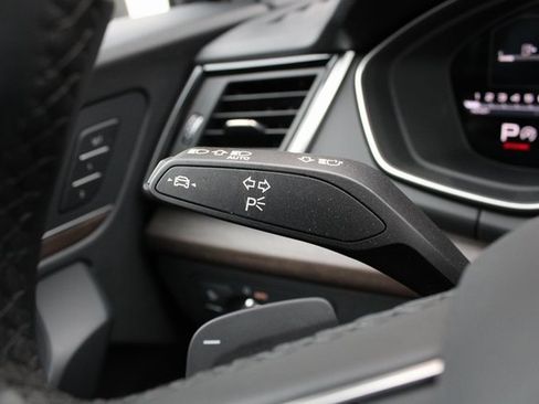 Used 2025 Audi Q5 2.0T Premium Plus w/ Premium Plus Package image 13