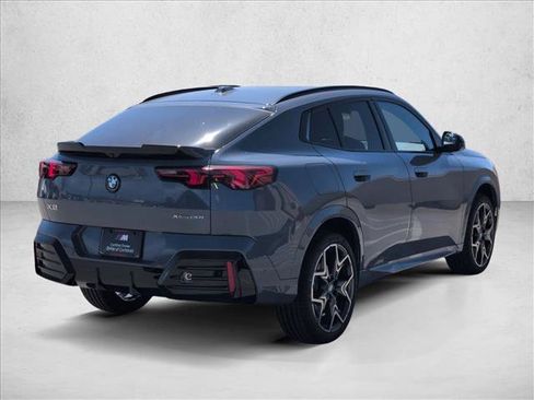 New 2026 BMW X2 xDrive28i w/ Technology Package AWD/4WD image 2