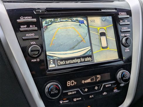 Used 2017 Nissan Murano SV w/ Premium Plus Package image 16