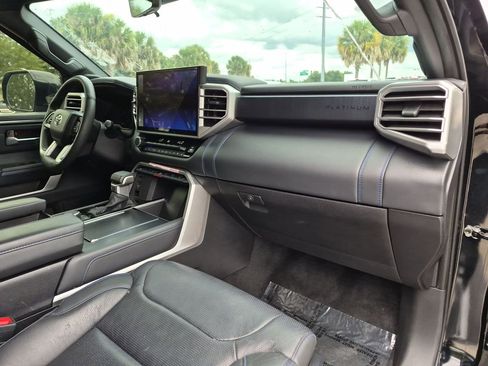 Used 2025 Toyota Tundra Platinum AWD/4WD image 25