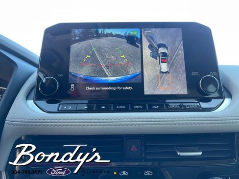 Used 2023 Nissan Rogue SL w/ SL Premium Package image 8