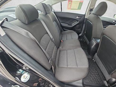 Used 2016 Kia Forte LX image 19
