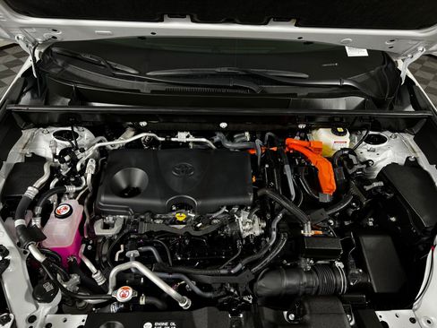 Certified 2025 Toyota RAV4 XSE image 9