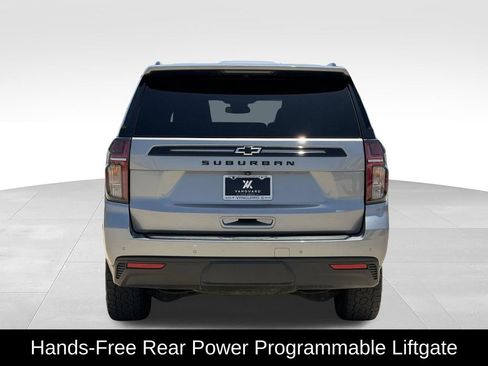 Used 2023 Chevrolet Suburban Z71 AWD/4WD image 8