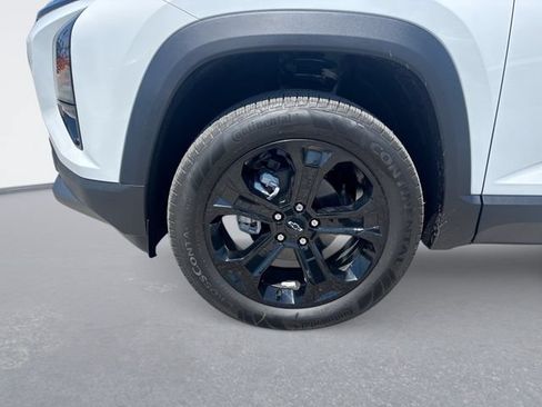 Used 2026 Chevrolet Equinox LT w/ Convenience Package II FWD image 10