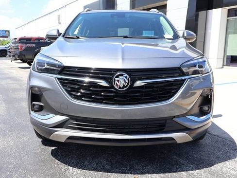 Used 2022 Buick Encore GX Essence w/ Advanced Technology Package FWD image 2