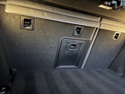 Used 2017 Maserati Levante S image 35