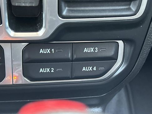 Certified 2026 Jeep Wrangler Unlimited Rubicon AWD/4WD image 28