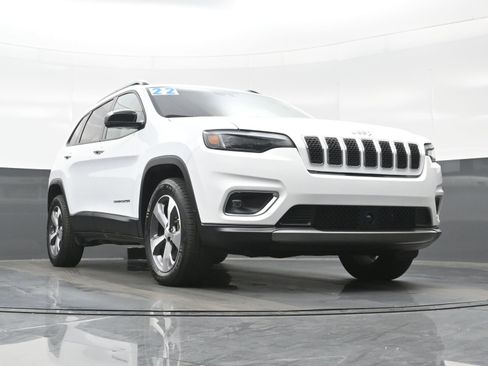Used 2022 Jeep Cherokee Limited image 33