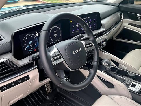 Used 2025 Kia Telluride SX AWD/4WD image 18