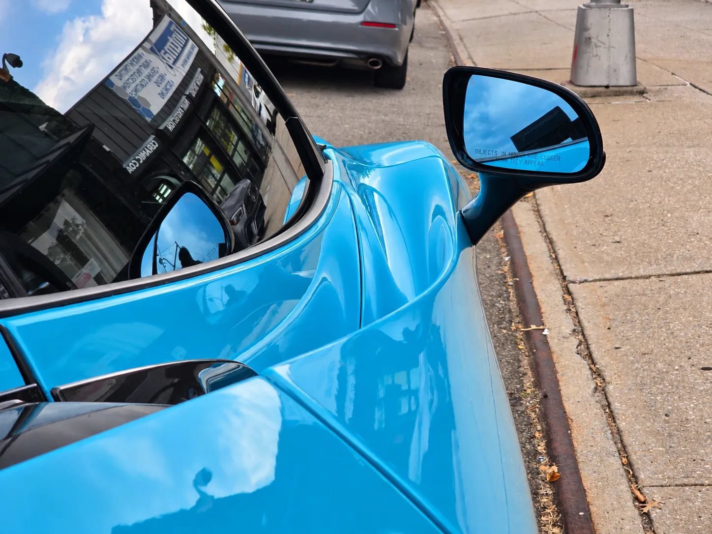Used 2019 McLaren 720S RWD image 15
