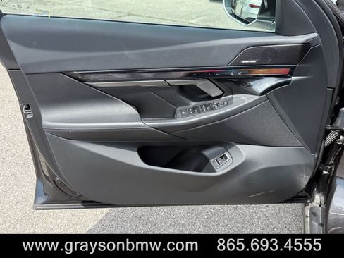 Used 2025 BMW 540i xDrive AWD/4WD image 14