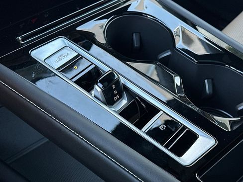 New 2026 Volkswagen Atlas Cross Sport SE image 19