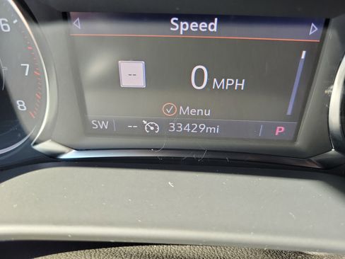 Used 2023 GMC Acadia SLT w/ Preferred Package image 25