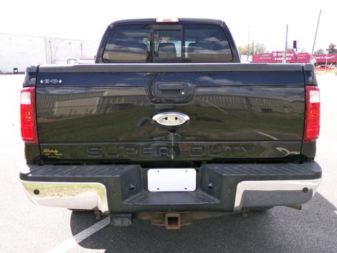 Used 2016 Ford F250 Lariat w/ Chrome Package image 3