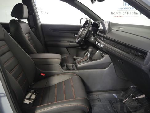 Used 2026 Honda CR-V Sport-L image 6