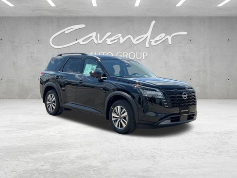 New 2026 Nissan Pathfinder SL FWD image 2