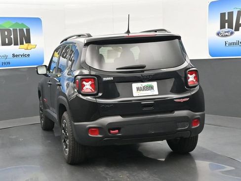 Used 2023 Jeep Renegade Trailhawk AWD/4WD image 4