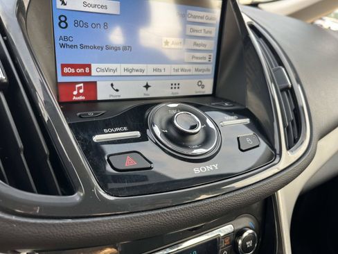 Used 2016 Ford C-MAX SEL w/ Equipment Group 302A FWD image 34