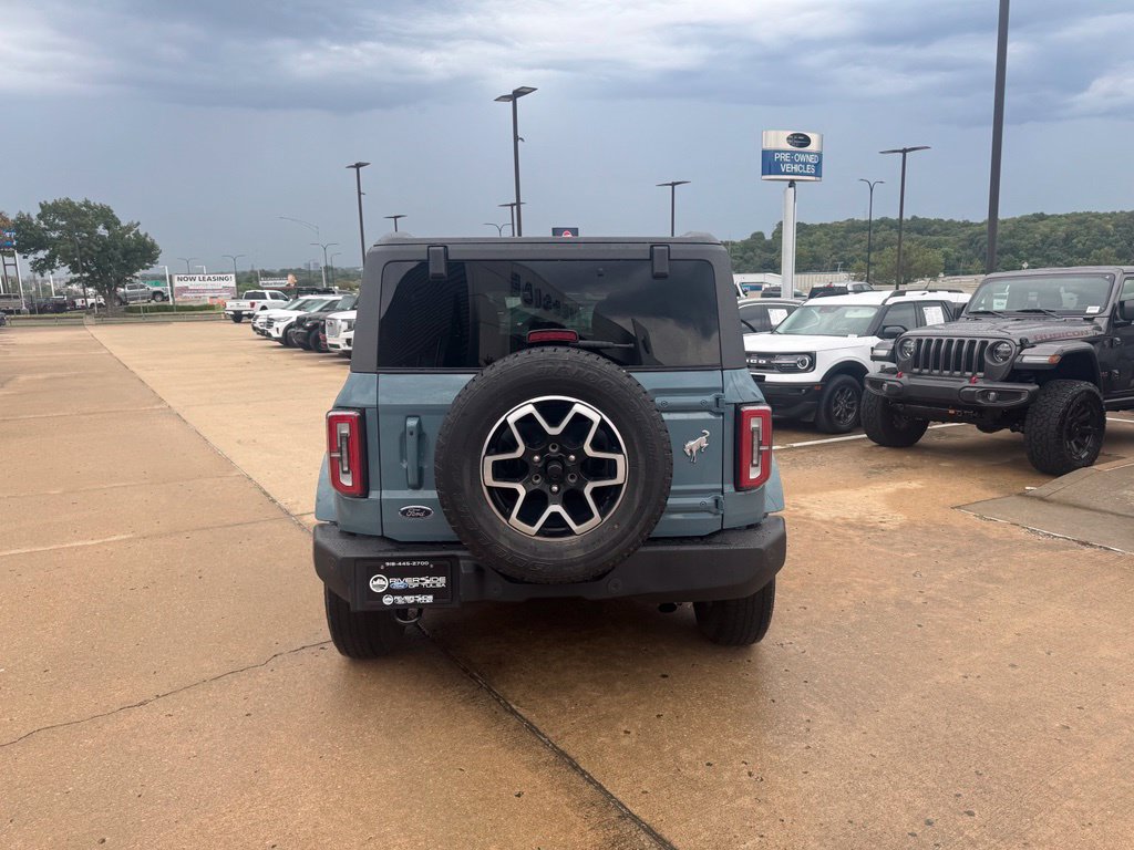 Used 2023 Ford Bronco Outer Banks AWD/4WD image 4