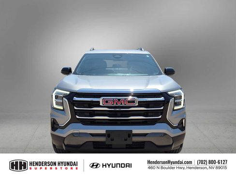 Used 2025 GMC Terrain Elevation w/ Elevation Premium Package AWD/4WD image 3