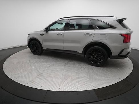 Certified 2023 Kia Sorento SX image 12