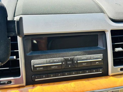 Used 2011 Lincoln MKZ FWD image 16
