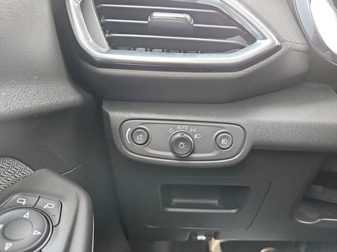 Used 2021 Chevrolet TrailBlazer LT w/ Convenience Package image 20