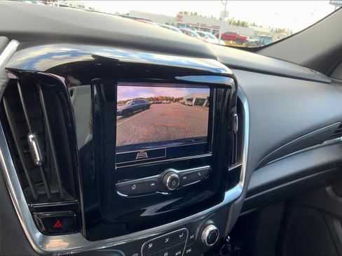 Used 2023 Chevrolet Traverse LT FWD image 27