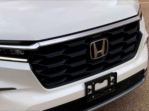 Used 2025 Honda Pilot EX-L image 30