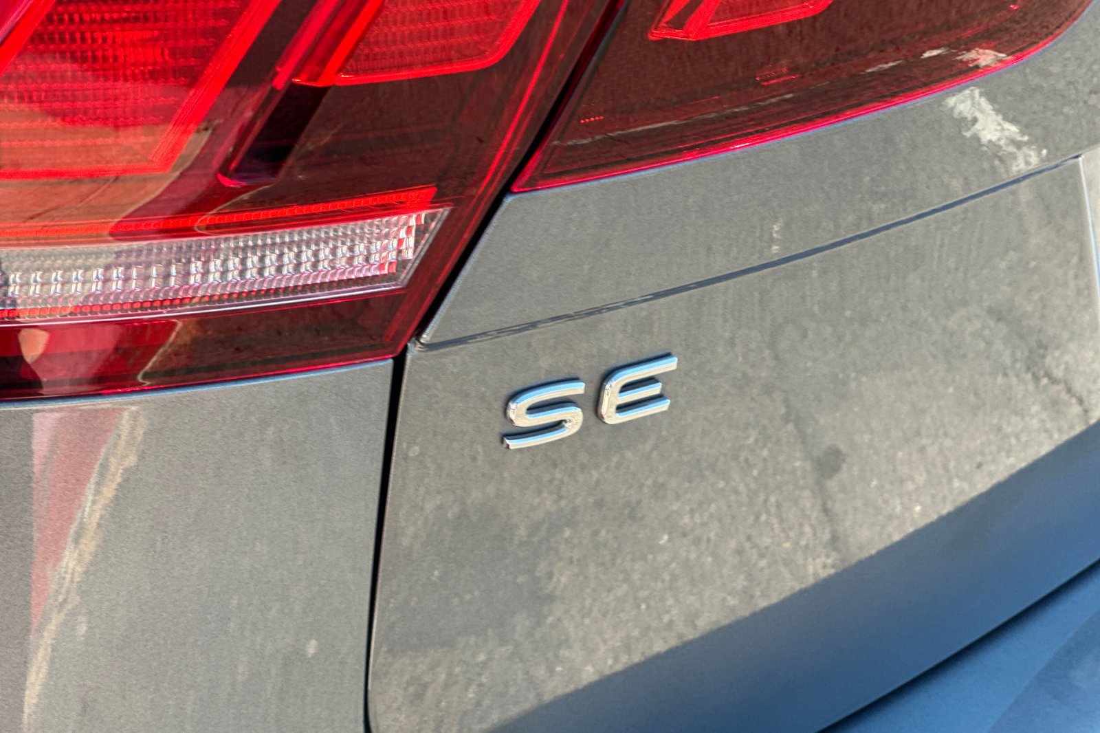 Used 2023 Volkswagen Tiguan SE FWD image 28