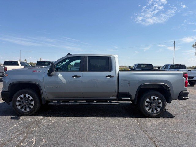 Used 2024 Chevrolet Silverado 2500 Custom w/ Custom Value Package AWD/4WD image 4