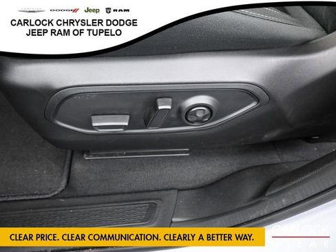 Used 2025 Jeep Grand Cherokee L Laredo image 14