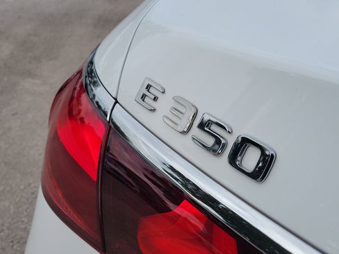 Used 2024 Mercedes-Benz E 350 4MATIC Sedan image 6
