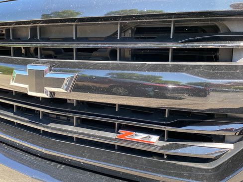 Used 2018 Chevrolet Silverado 1500 LT w/ All Star Edition AWD/4WD image 41