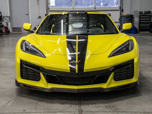 Used 2023 Chevrolet Corvette Z06 w/ Battery Protection Package RWD image 4