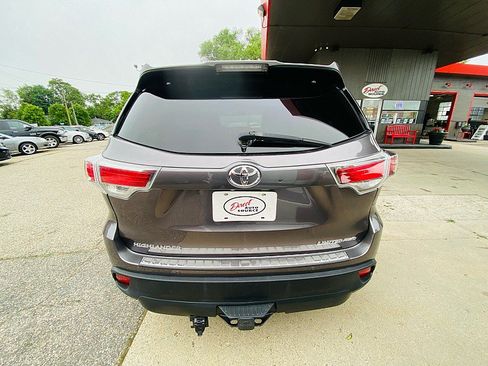 Used 2016 Toyota Highlander Limited AWD/4WD image 3