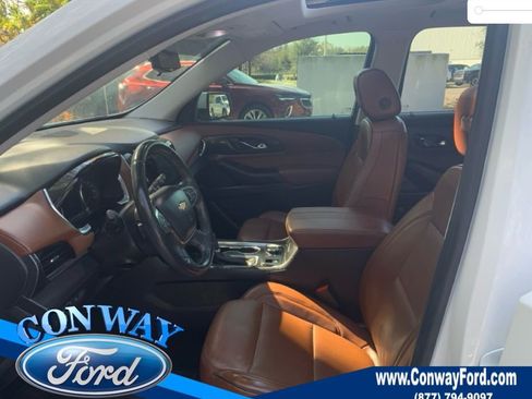 Used 2018 Chevrolet Traverse High Country image 2