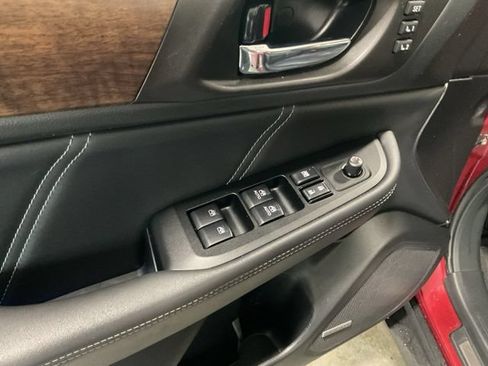 Used 2018 Subaru Outback 2.5i Limited AWD/4WD image 25