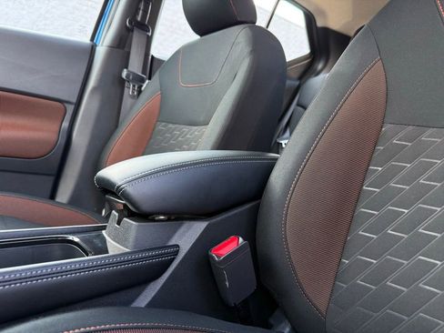 Used 2024 Nissan Kicks SR image 26