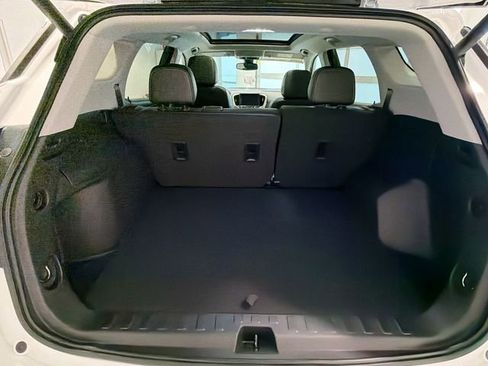 Certified 2022 GMC Terrain SLT w/ Infotainment Package II image 25