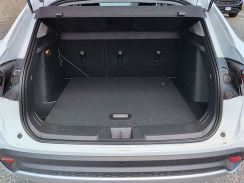 New 2026 Chevrolet Trax LT w/ Sunroof Package FWD image 22