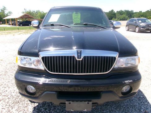 Used 2002 Lincoln Blackwood RWD image 2