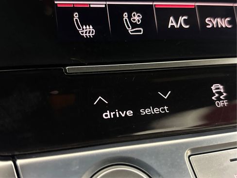 Used 2020 Audi A6 3.0T Premium Plus AWD/4WD image 45