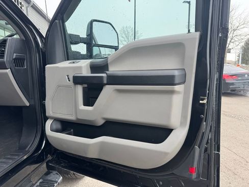 Used 2017 Ford F250 XL w/ STX Appearance Package image 37