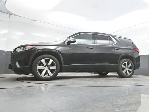 Used 2019 Chevrolet Traverse LT w/ LT Premium Package AWD/4WD image 41
