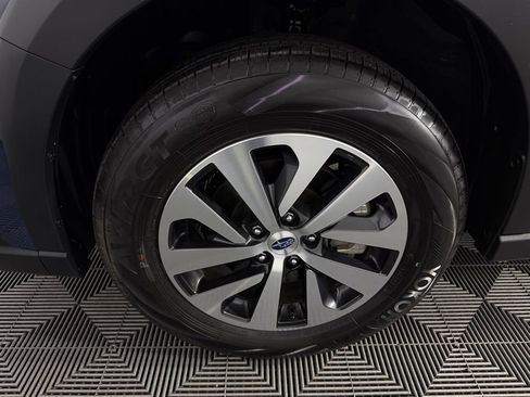 Used 2024 Subaru Outback Premium AWD/4WD image 11