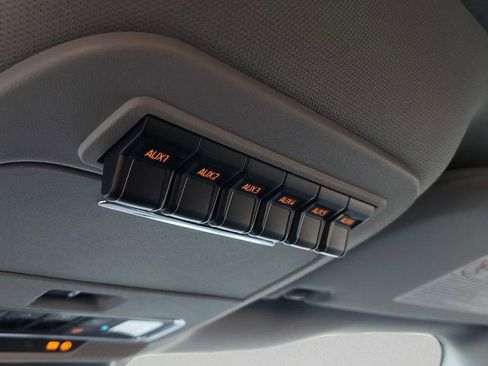 New 2026 Ford F250 Lariat w/ Black Appearance Package image 40