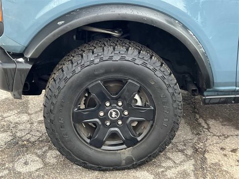 Used 2023 Ford Bronco Black Diamond image 25